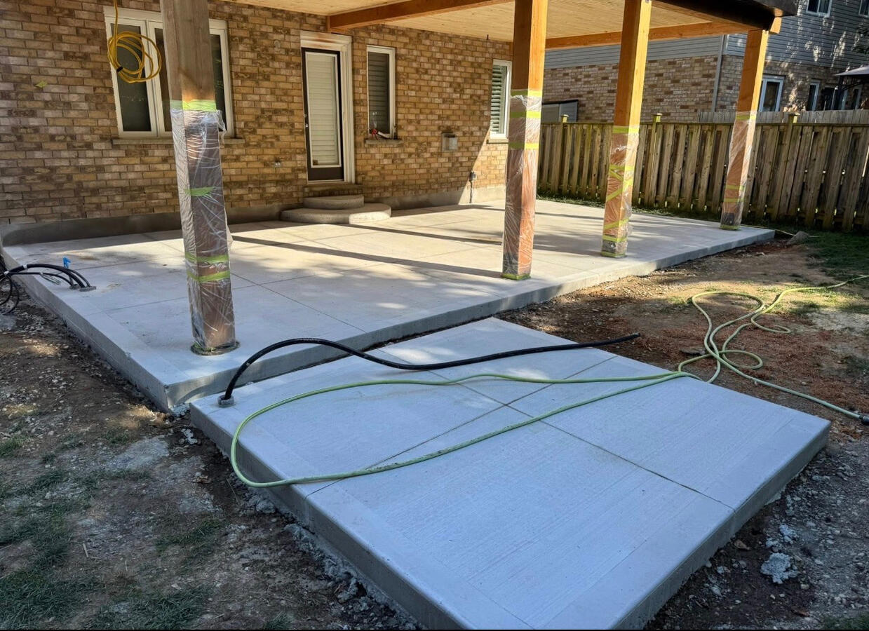 Concrete patio Kitchener , Ontario Concrete patio Kitchener , Ontario